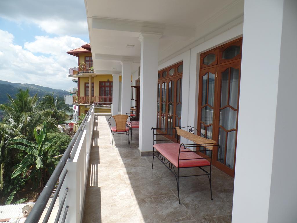 Kandyan Bluestar Villa Exterior foto