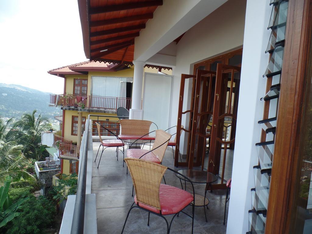 Kandyan Bluestar Villa Exterior foto