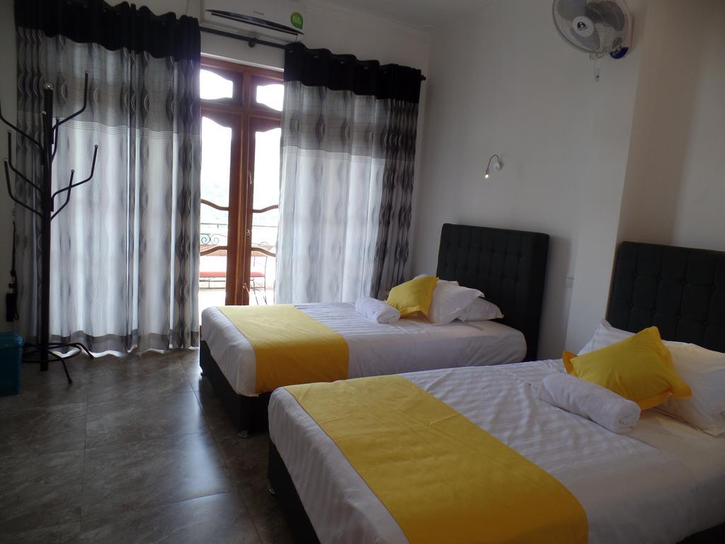 Kandyan Bluestar Villa Habitación foto