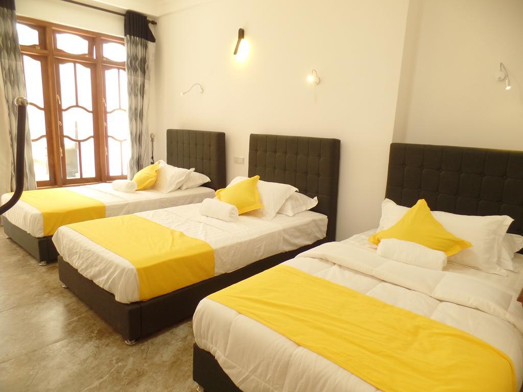 Kandyan Bluestar Villa Habitación foto