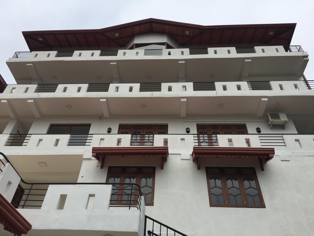 Kandyan Bluestar Villa Exterior foto