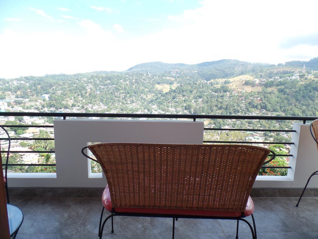 Kandyan Bluestar Villa Exterior foto